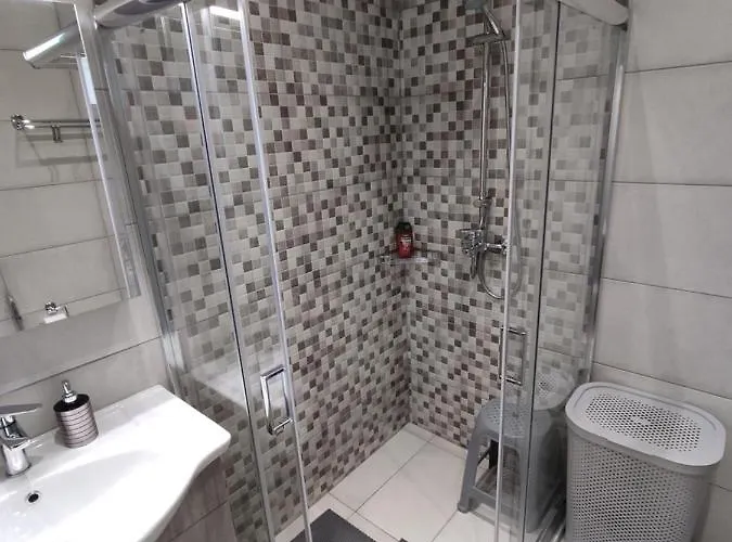 Aloni Corfu Benitses * Benitses (Corfu)