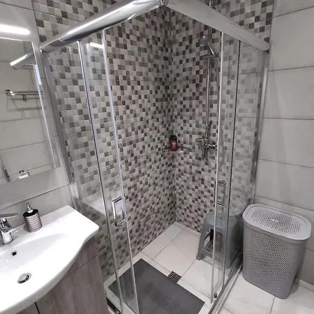 Aloni Corfu Benitses * Benitses (Corfu)